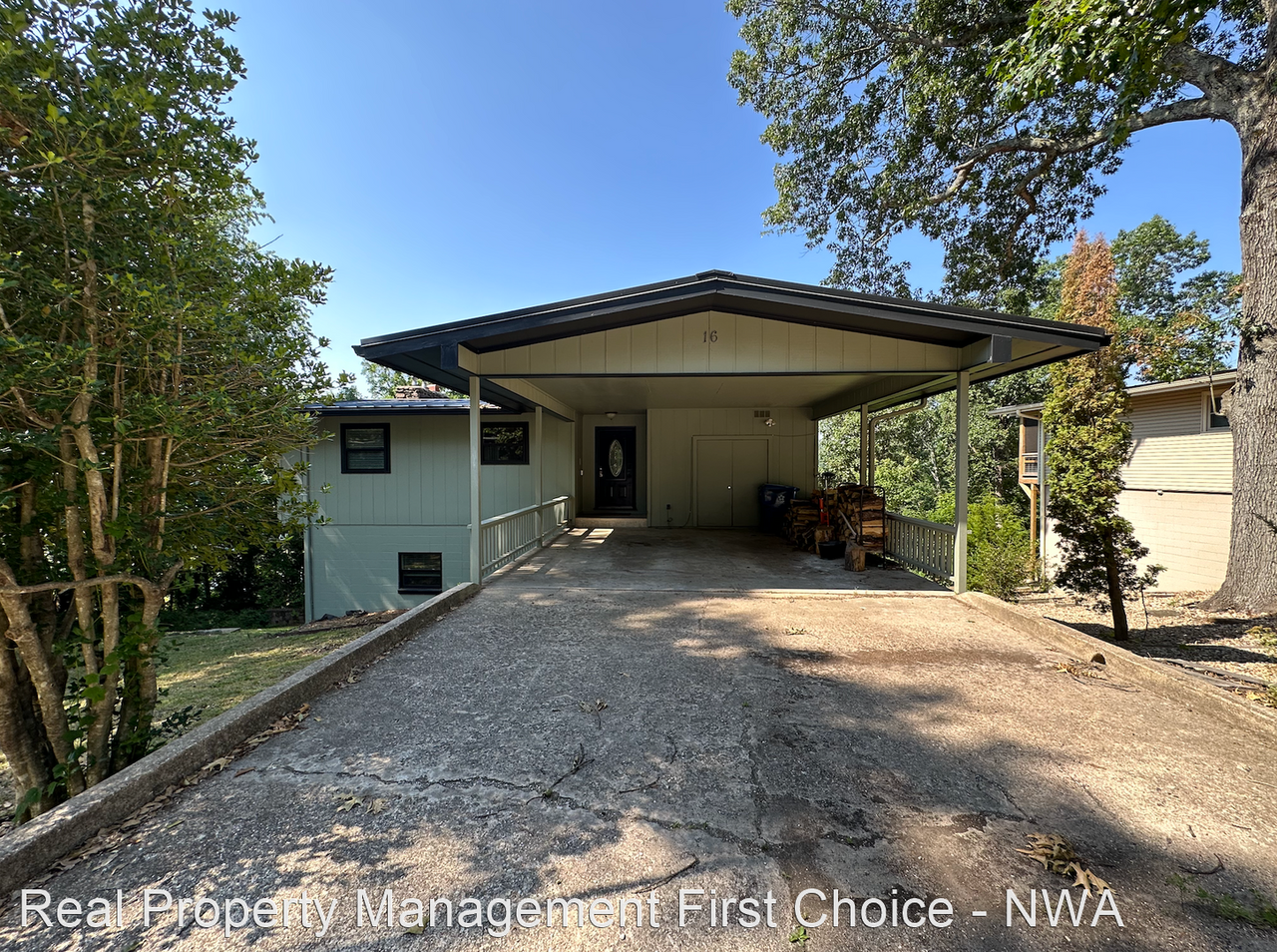 16 Pease Dr - Photo 2 of 50