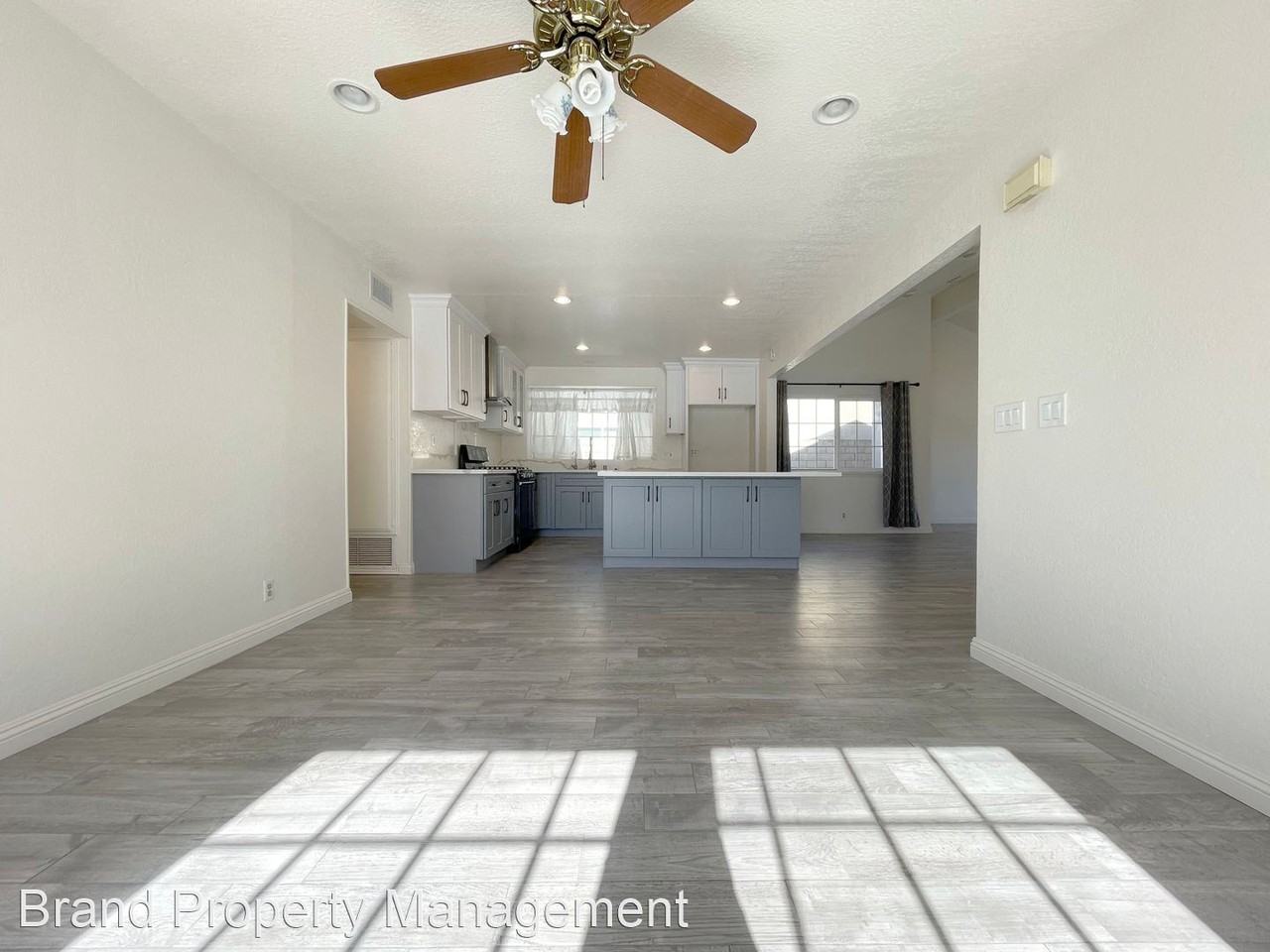 10449 La Ballena Cir - Photo 3 of 27