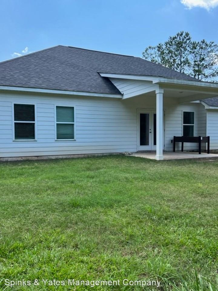 261 Fenwick Farms Dr - Photo 2 of 12