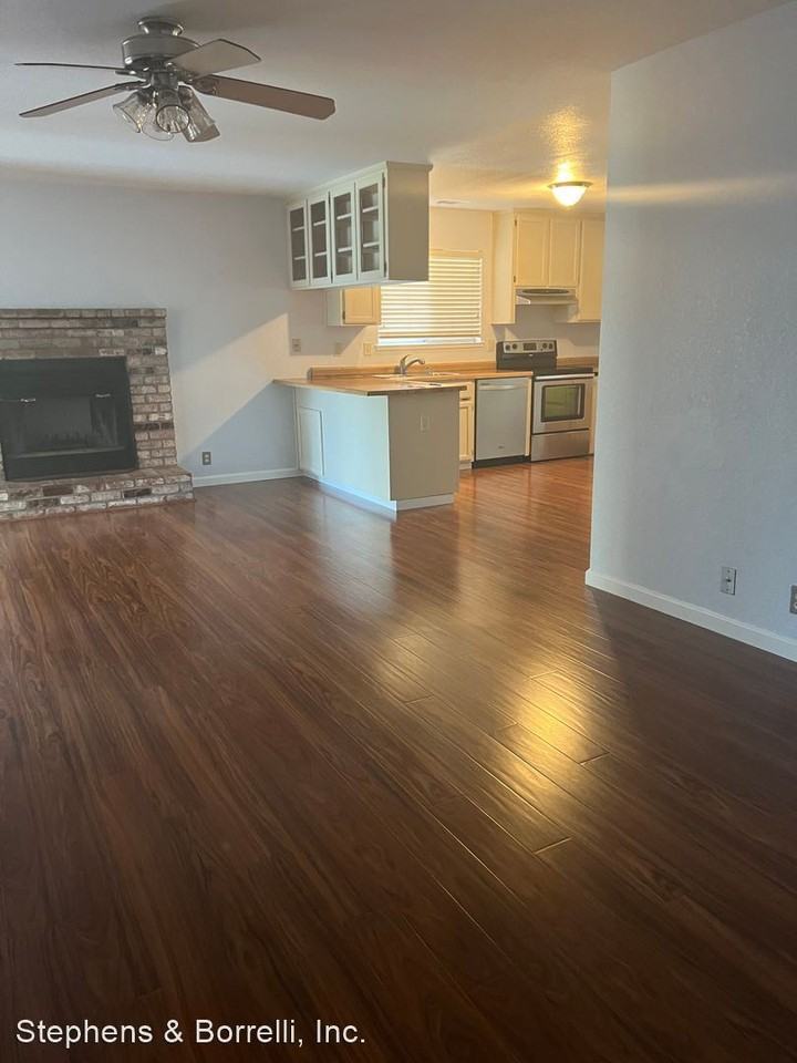 1025 Bonta Ave - Photo 3 of 9