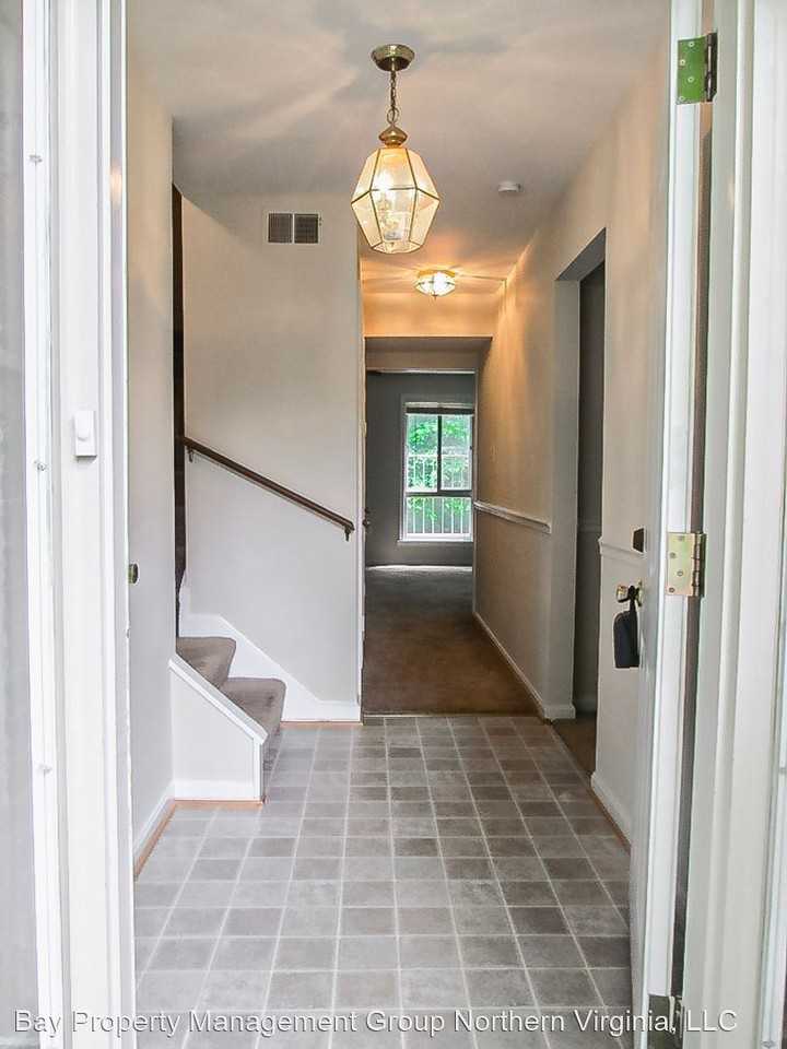 3798 Persimmon Cir - Photo 3 of 28