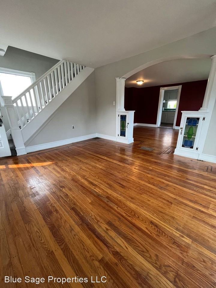 229 Virginia Ave - Photo 3 of 25