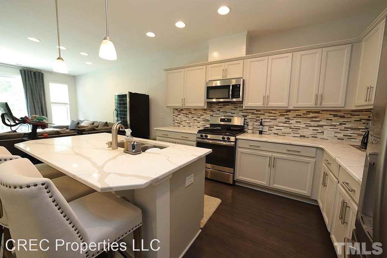 159 Manordale Dr - Photo 2 of 15