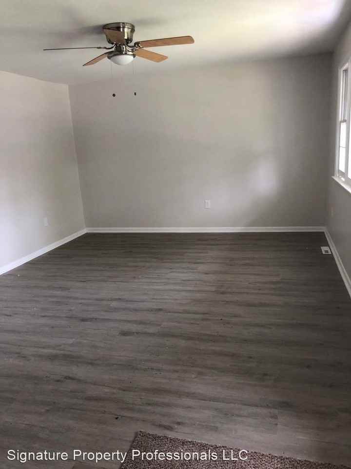 2517 Eisenhower Ct - Photo 2 of 15