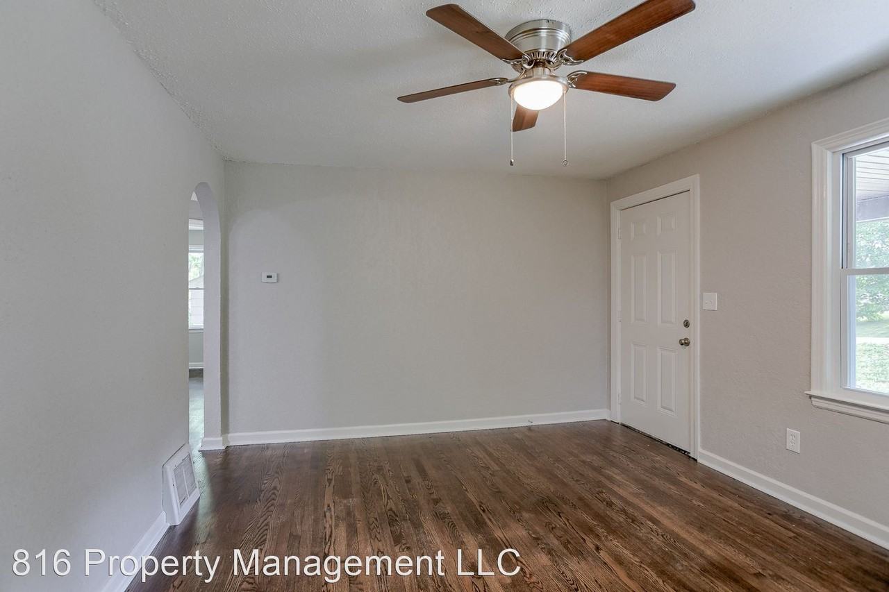 5704 Manchester Ave - Photo 3 of 25