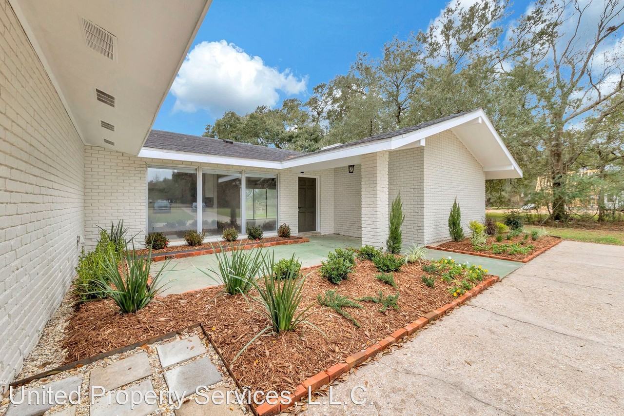 100 Pamaleen Dr - Photo 2 of 37