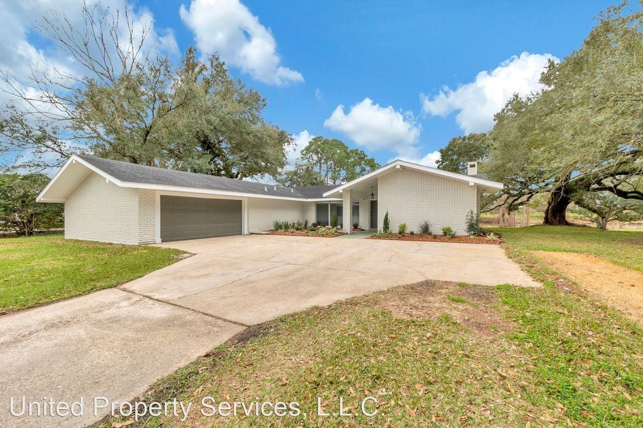 100 Pamaleen Dr - Photo 3 of 37