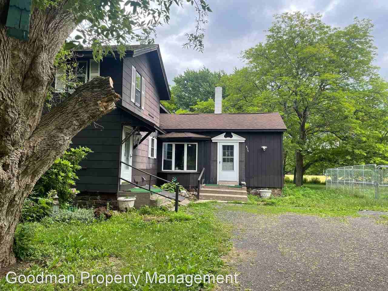 675 Parma Center Rd - Photo 2 of 11