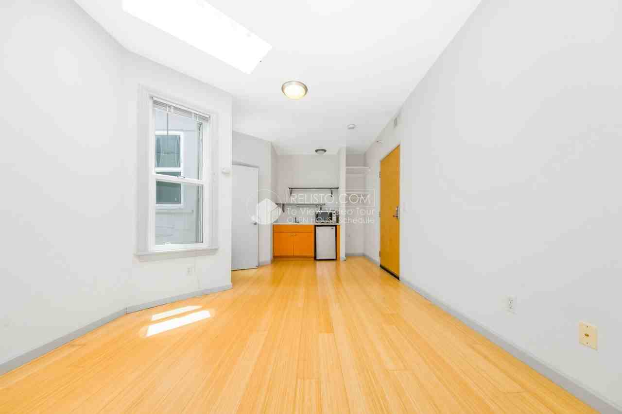 539 Octavia St #12 - Photo 2 of 33