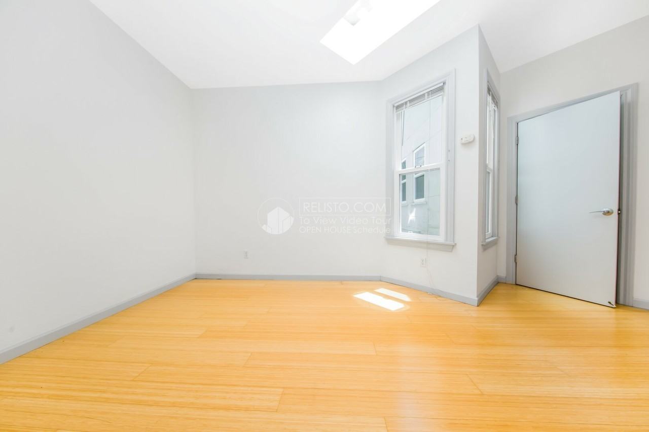 539 Octavia St #12 - Photo 3 of 33