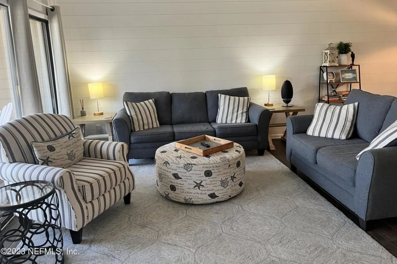 57 Fishermans Cove Rd - Photo 2 of 34