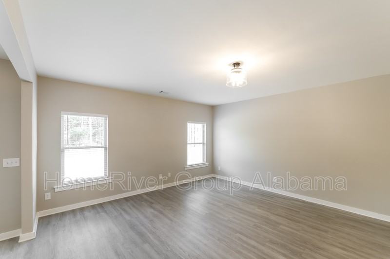 15671 Capstone Dr - Photo 3 of 20