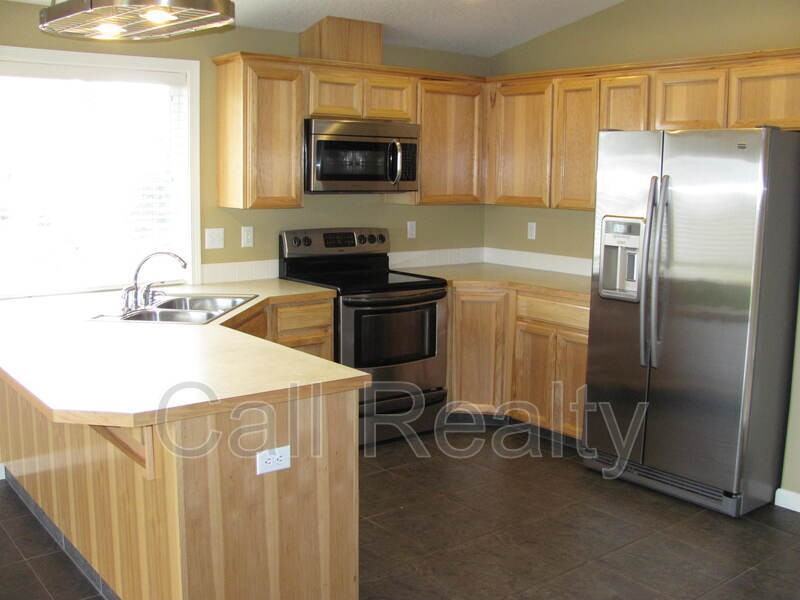 9302 W Caelen Ave - Photo 3 of 8