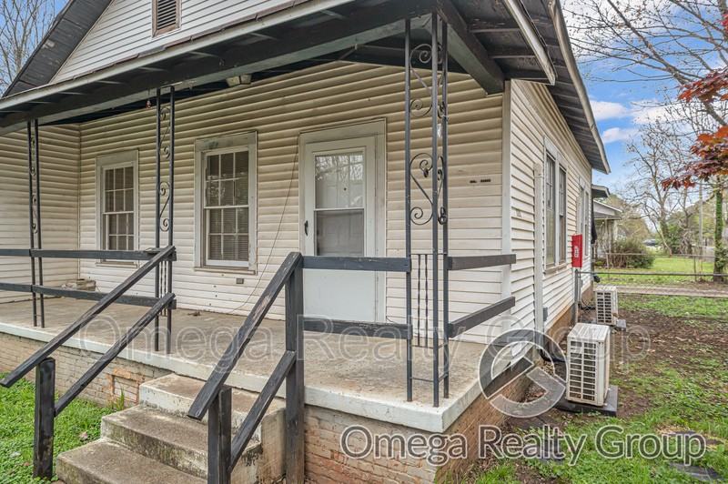 3210 Clopton St Sw - Photo 5 of 28