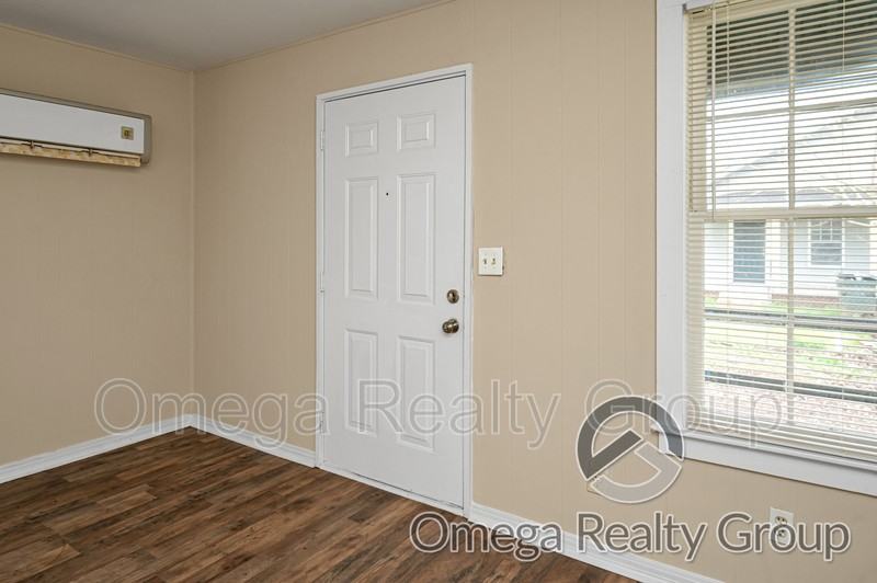 3210 Clopton St Sw - Photo 7 of 28