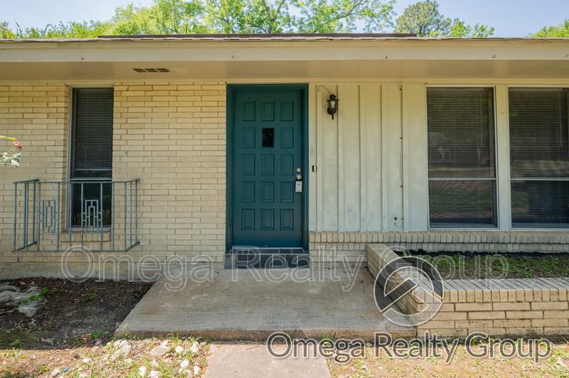 3180 Fernway Dr - Photo 7 of 44