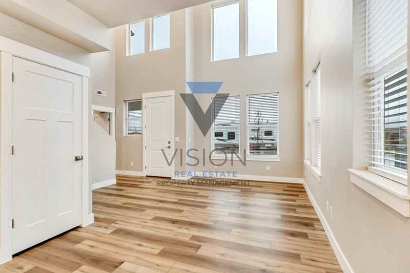 1098 S High Ridge Rd - Photo 7 of 28