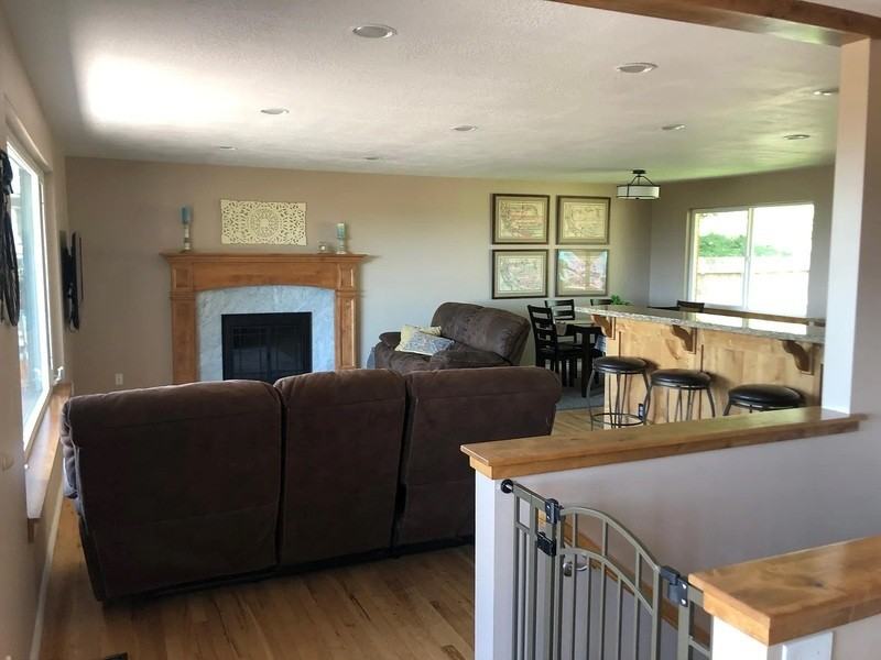 3397 Eastwood Dr - Photo 3 of 33