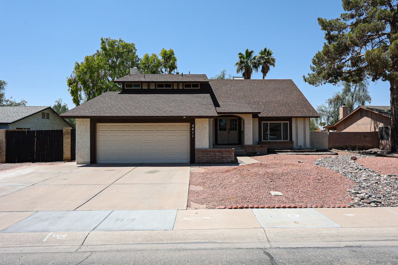 4611 W Milky Way - Photo 3 of 33