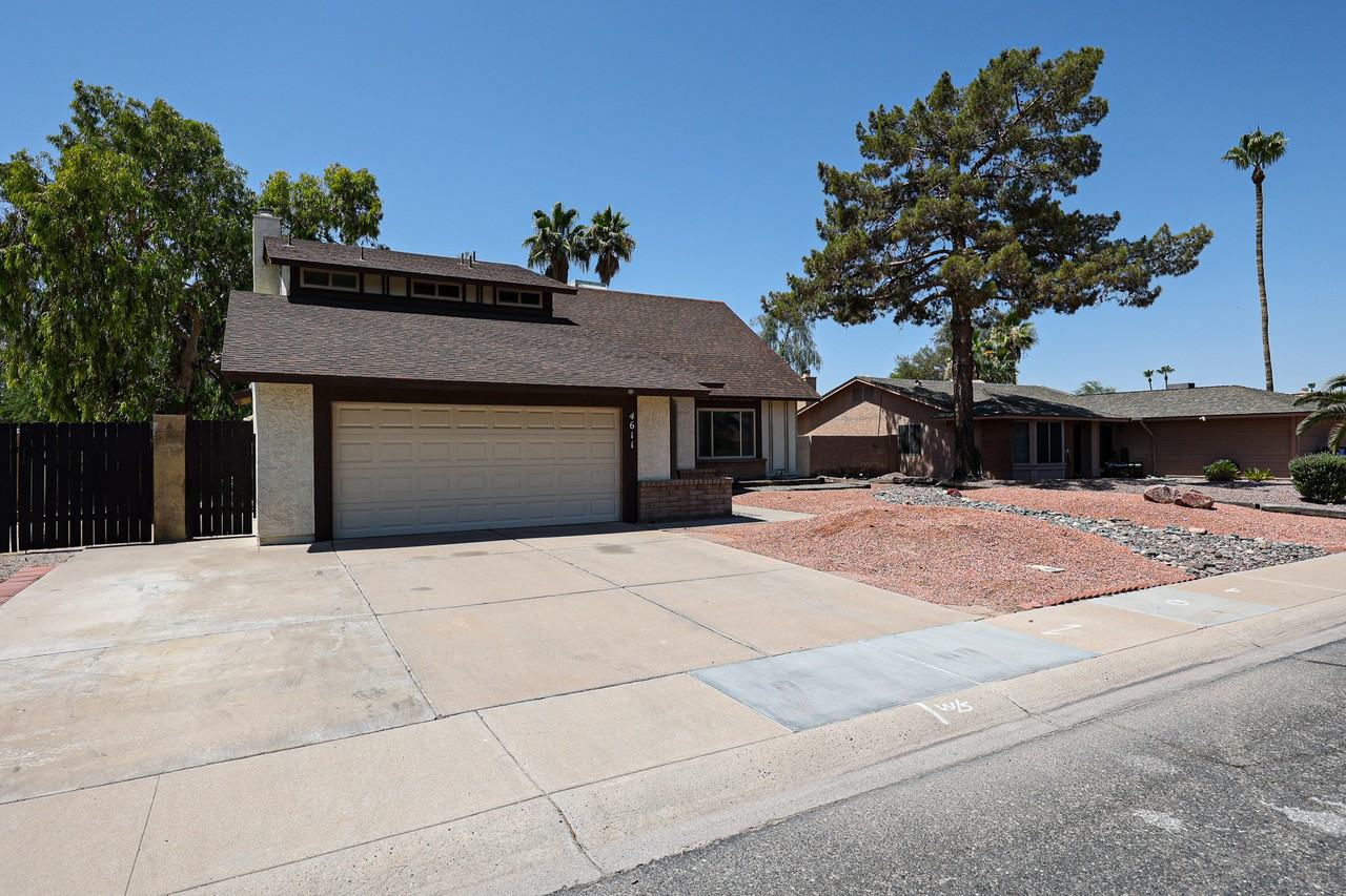 4611 W Milky Way - Photo 4 of 33