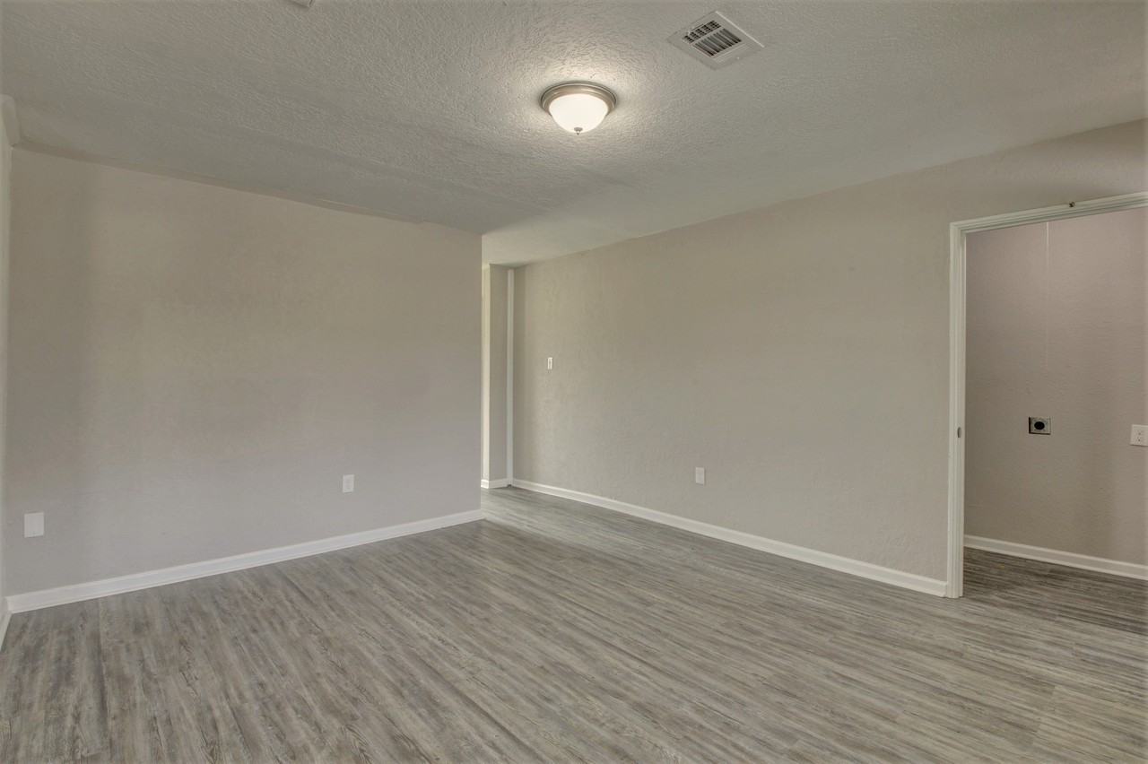 17 Hiland Pl - Photo 3 of 8