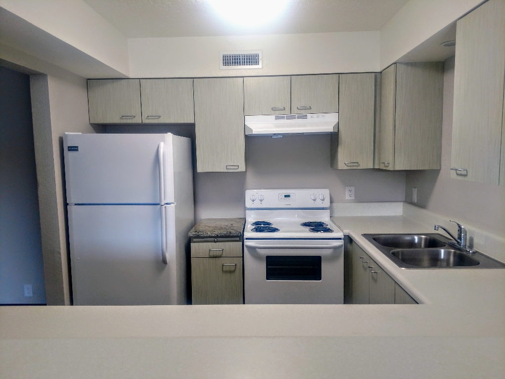 1122 Chelwood Park Blvd Ne - Photo 4 of 31