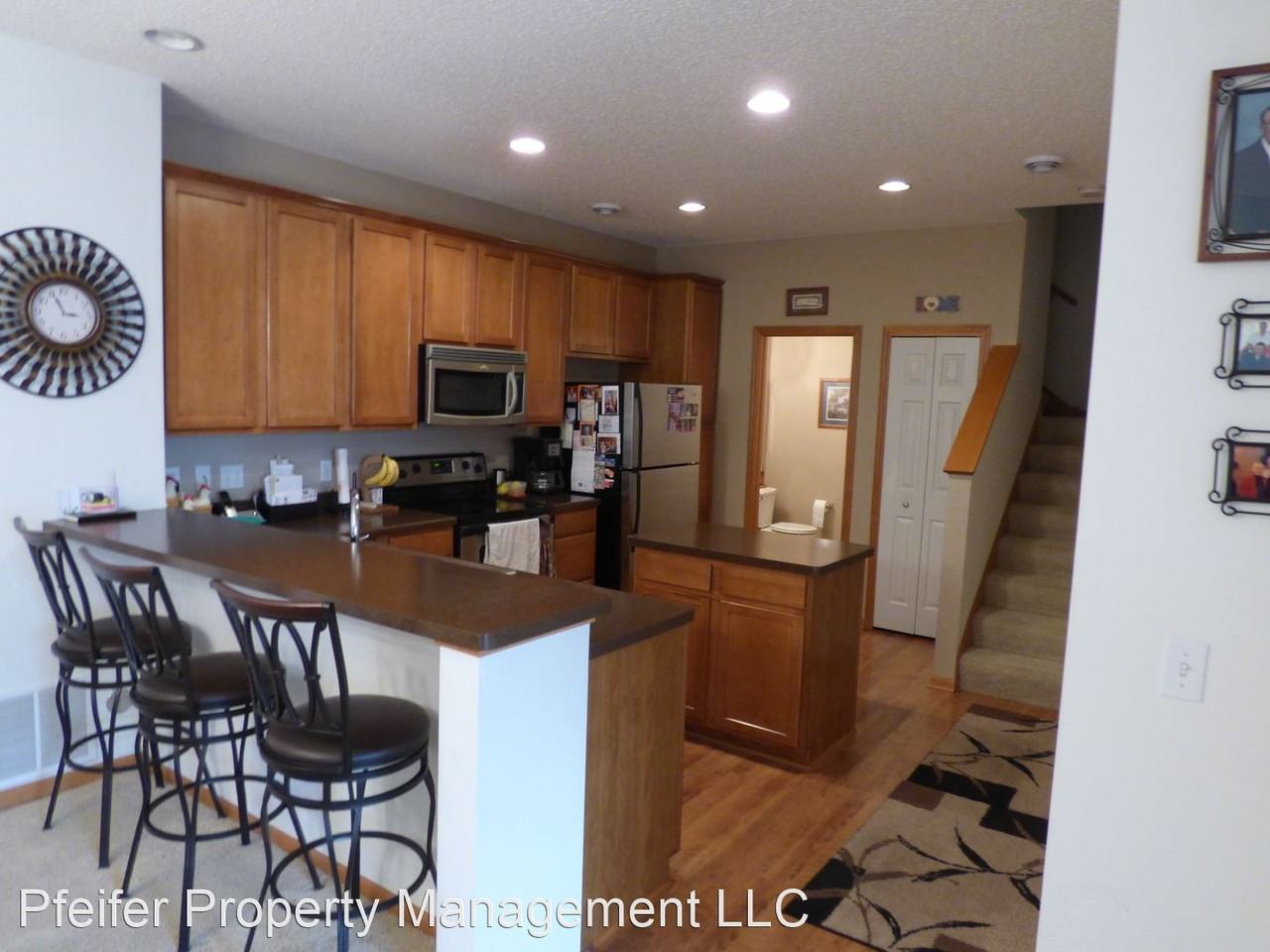 811 10th St S - Photo 3 of 12