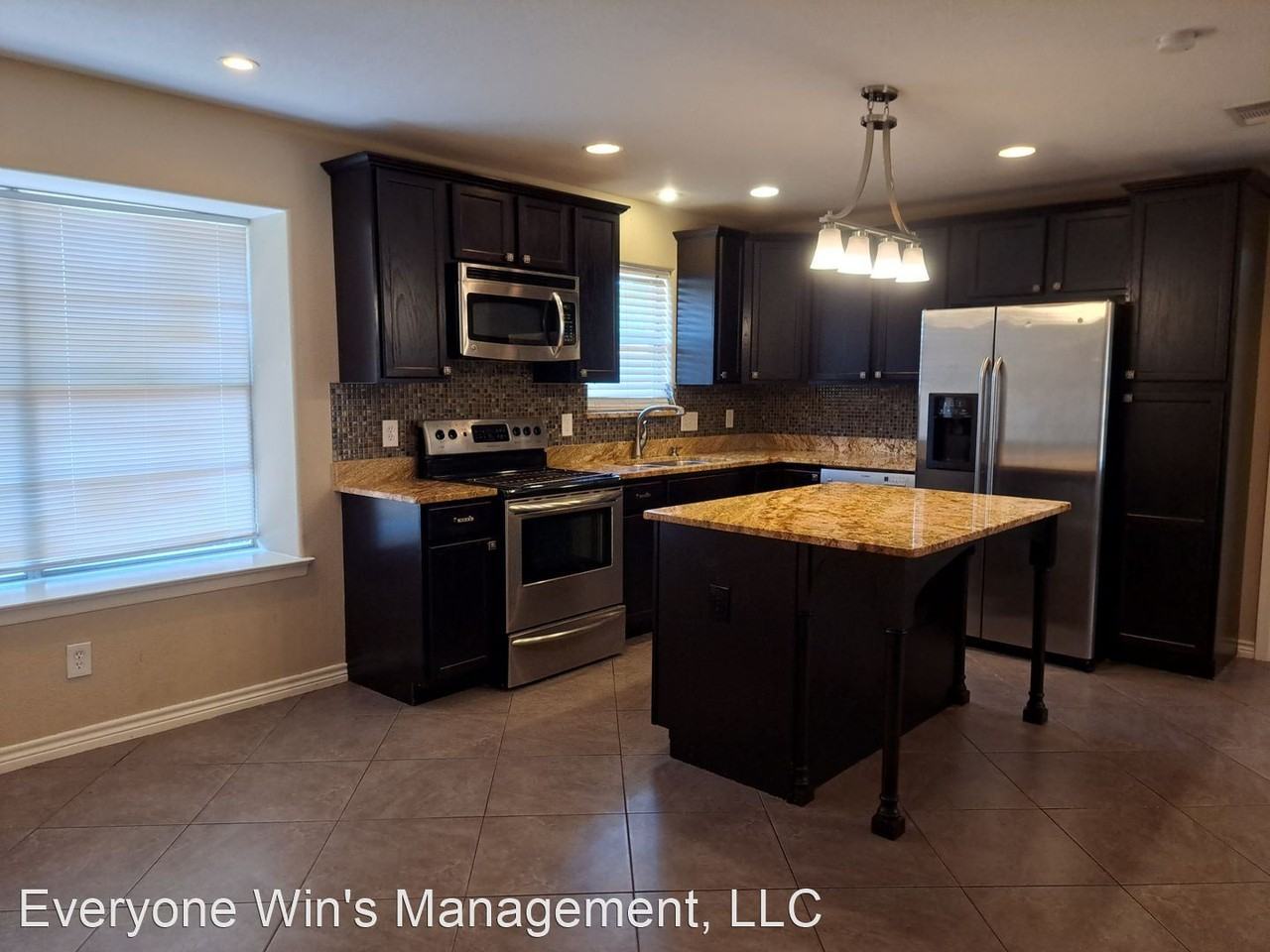 2801 Cibola Dr - Photo 2 of 50