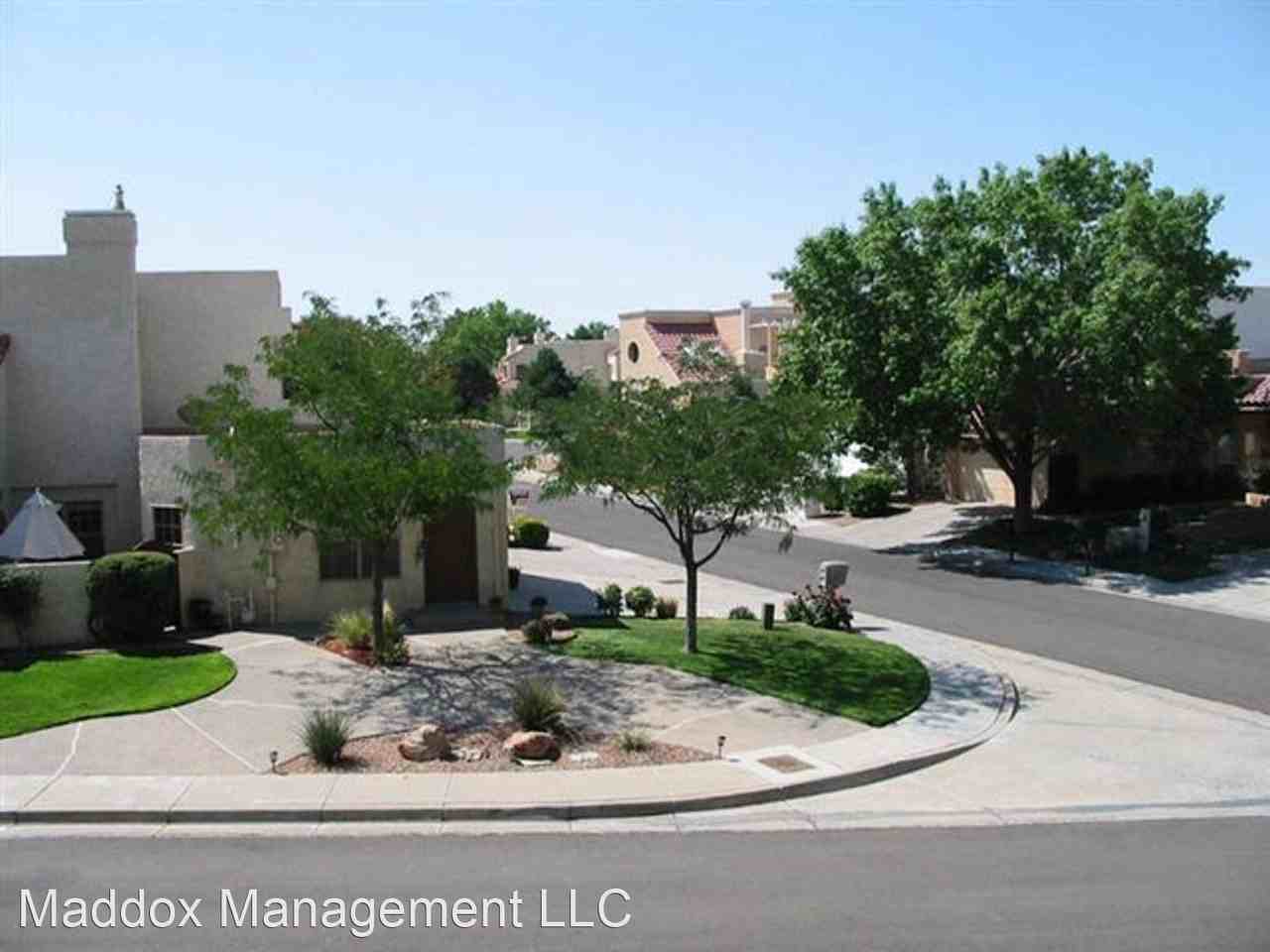 9409 Lancaster Ne - Photo 3 of 26