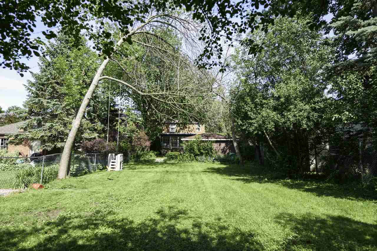 264 Nuttall Rd - Photo 3 of 17