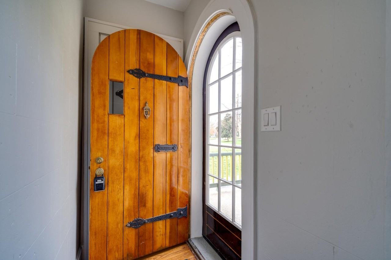 5050 E Eastwood Cir #NA - Photo 2 of 34