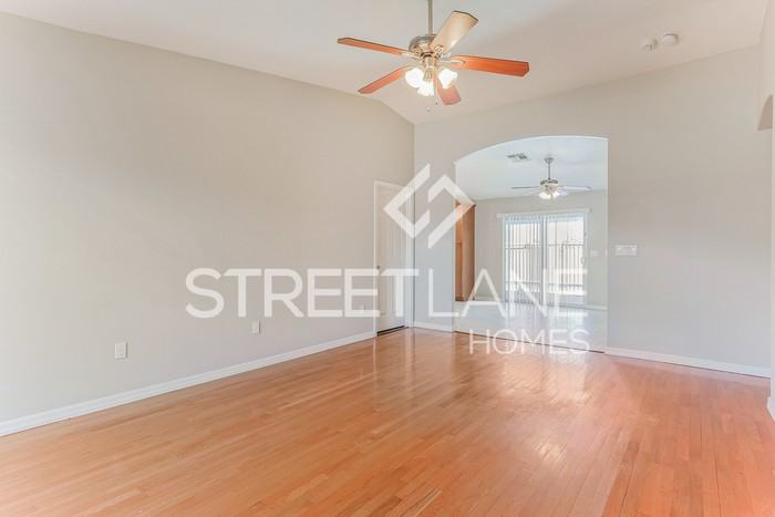 1110 W Laguna Azul Ave - Photo 2 of 15