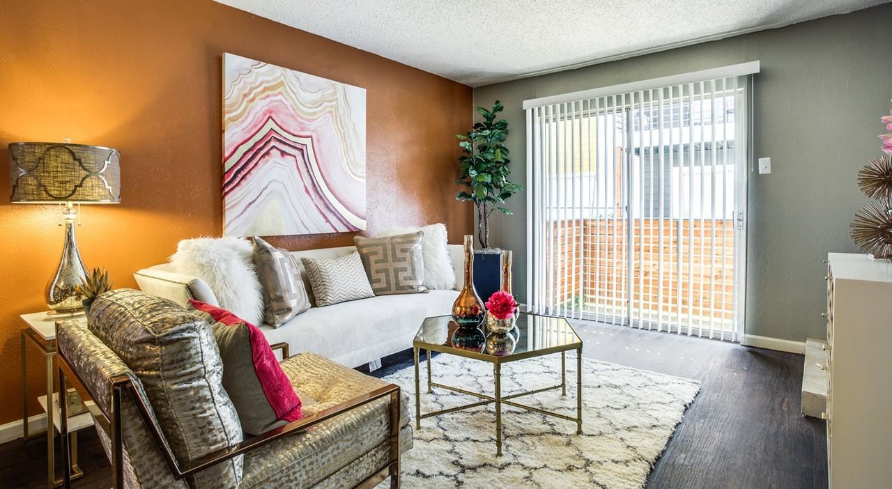 Z - Historical The Hive - Photo 4 of 32