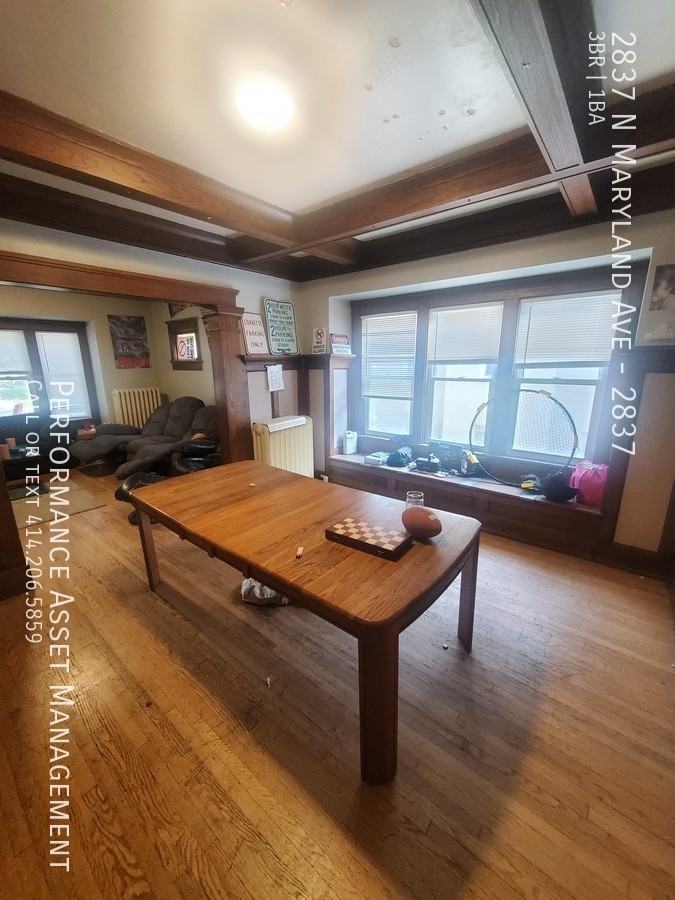 2837 N Maryland Ave #2837 - Photo 3 of 16