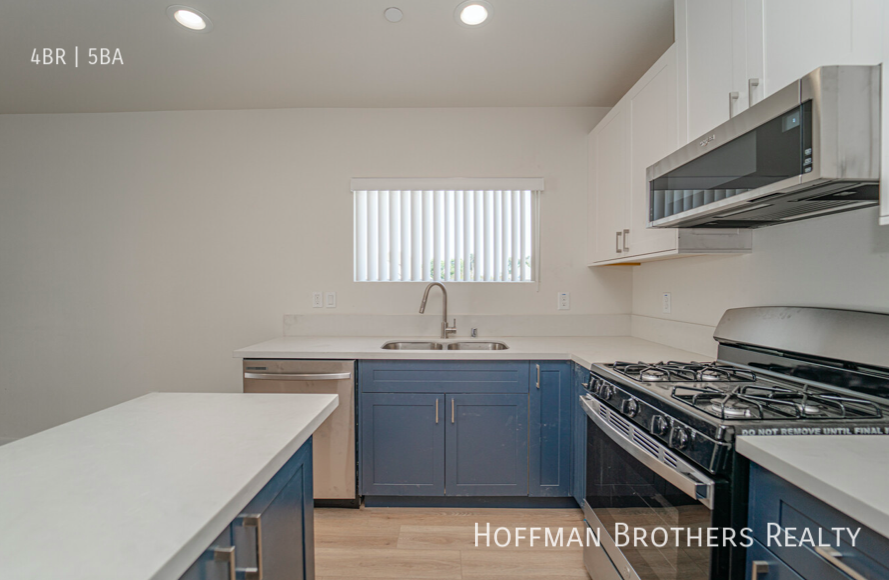206 1/2 E 29th St #A - Photo 2 of 12