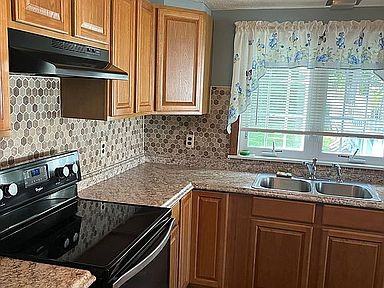 43 Downing Ave #NA - Photo 2 of 6