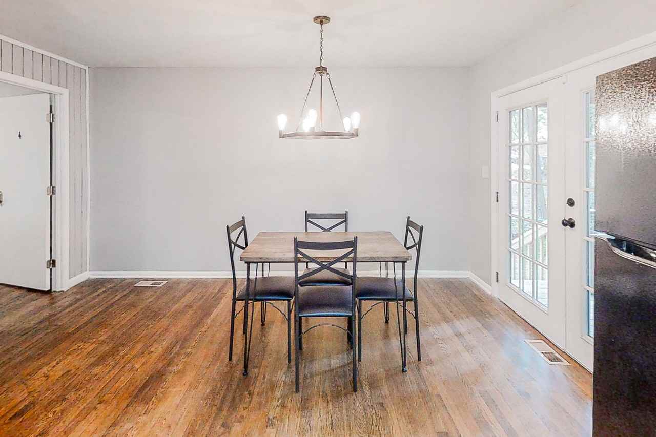 Evergreen Dr Se - Photo 6 of 9