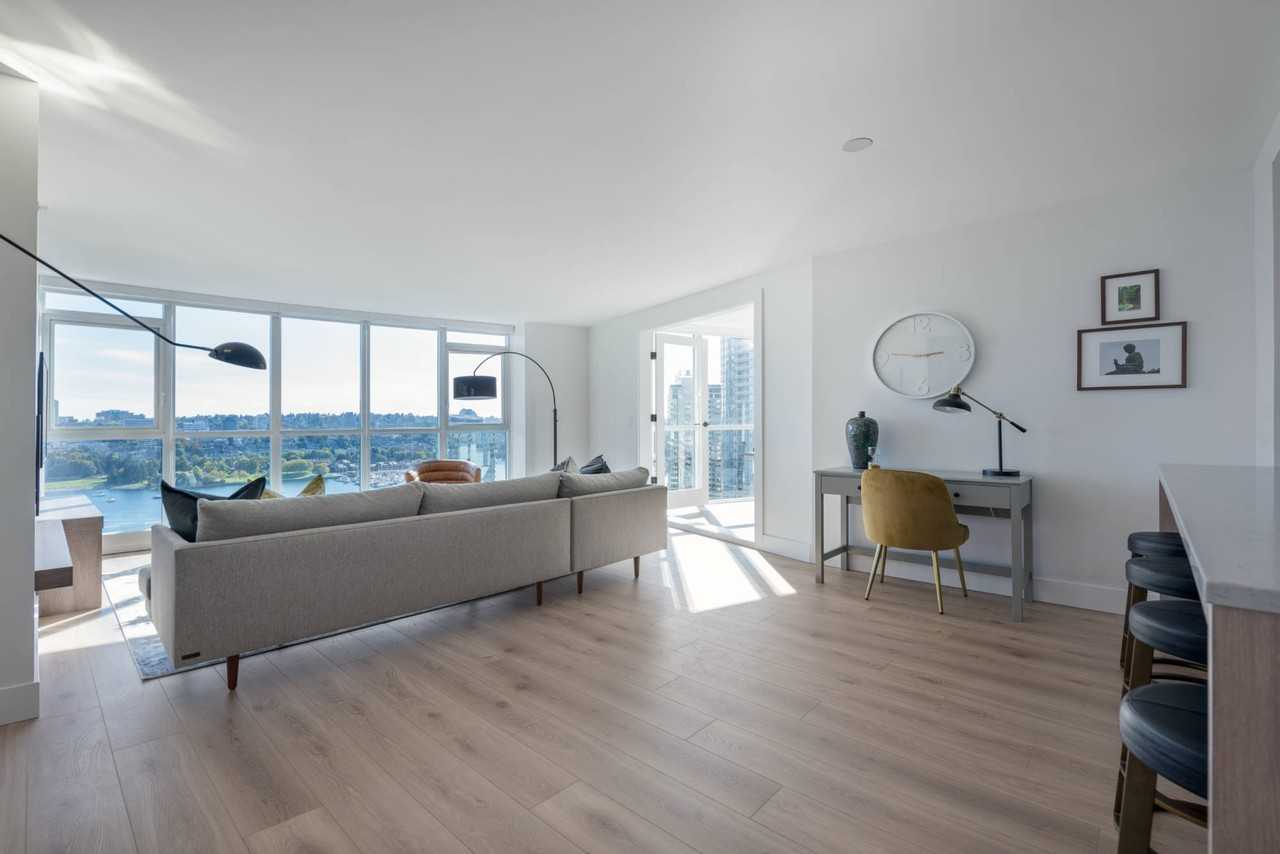 388 Drake Street - Photo 2 of 17