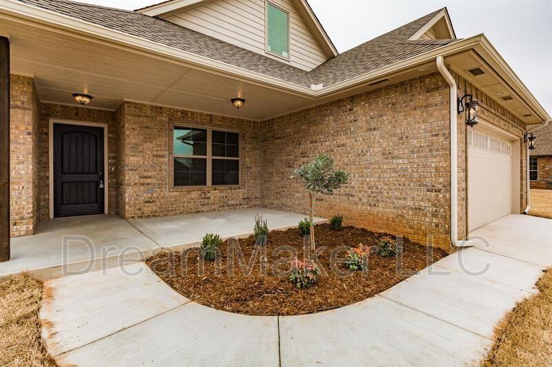 1692 Appaloosa Dr - Photo 3 of 24