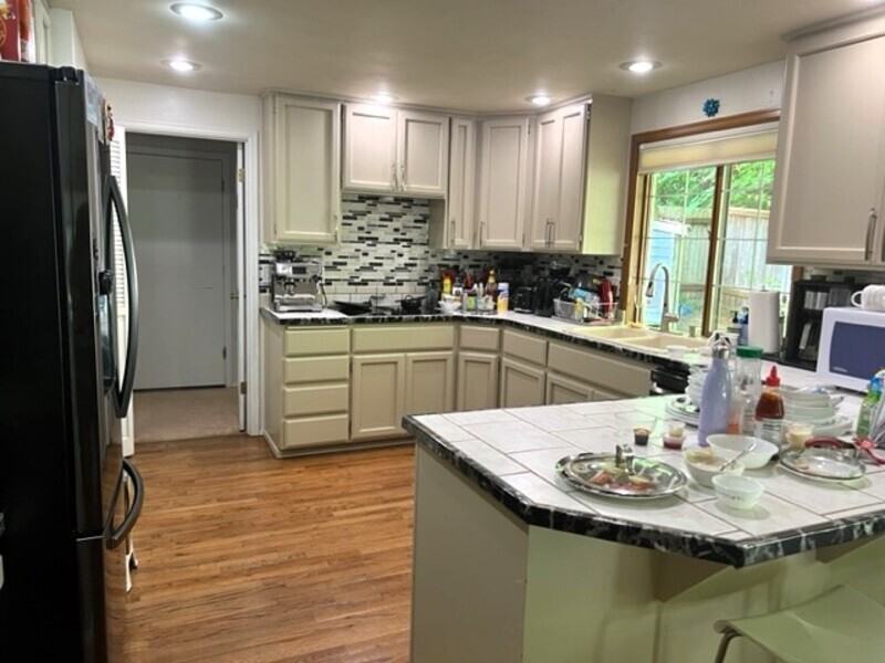 17805 Northeast 139th Street - Photo 4 of 16