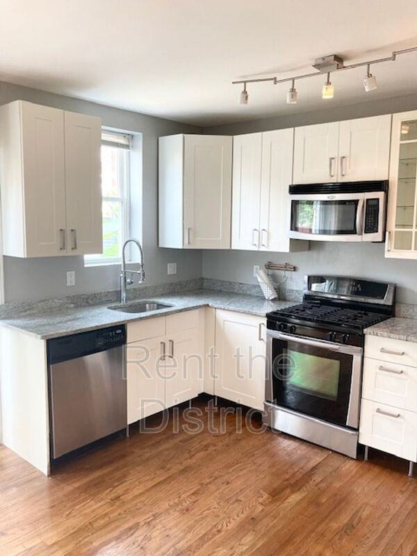 624 Orleans Pl Ne - Photo 3 of 25