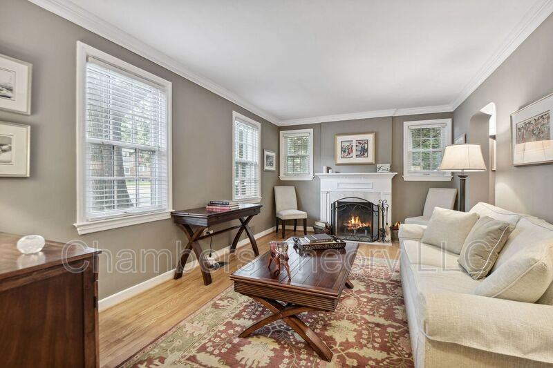 900 N Livingston St - Photo 5 of 29