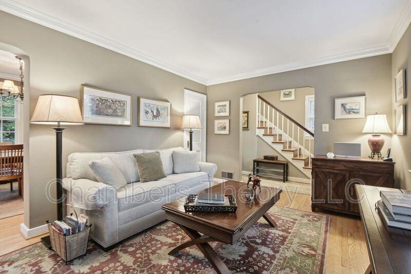 900 N Livingston St - Photo 7 of 29