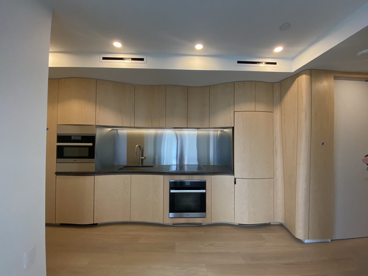 1568 Alberni Street #70x