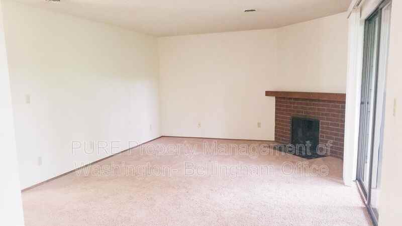 320 Elwood Ct - Photo 3 of 9