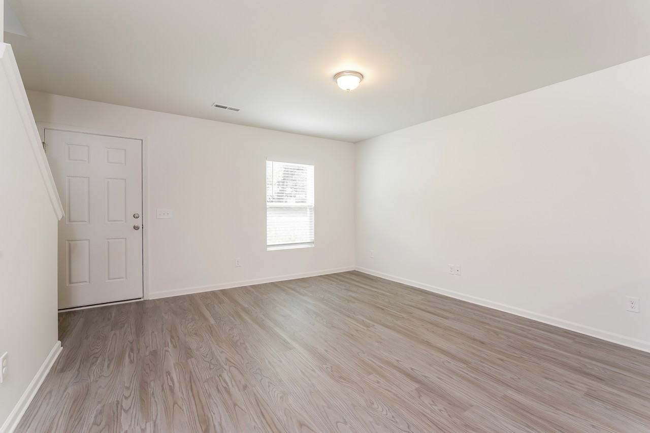4312 Shadi Green Ln - Photo 2 of 17