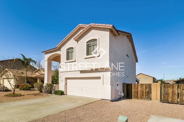 12626 W Clarendon Ave - Photo 2 of 16