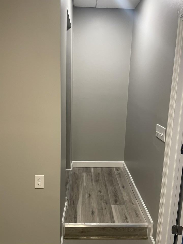 1532 Kanawha Blvd W #B - Photo 2 of 14