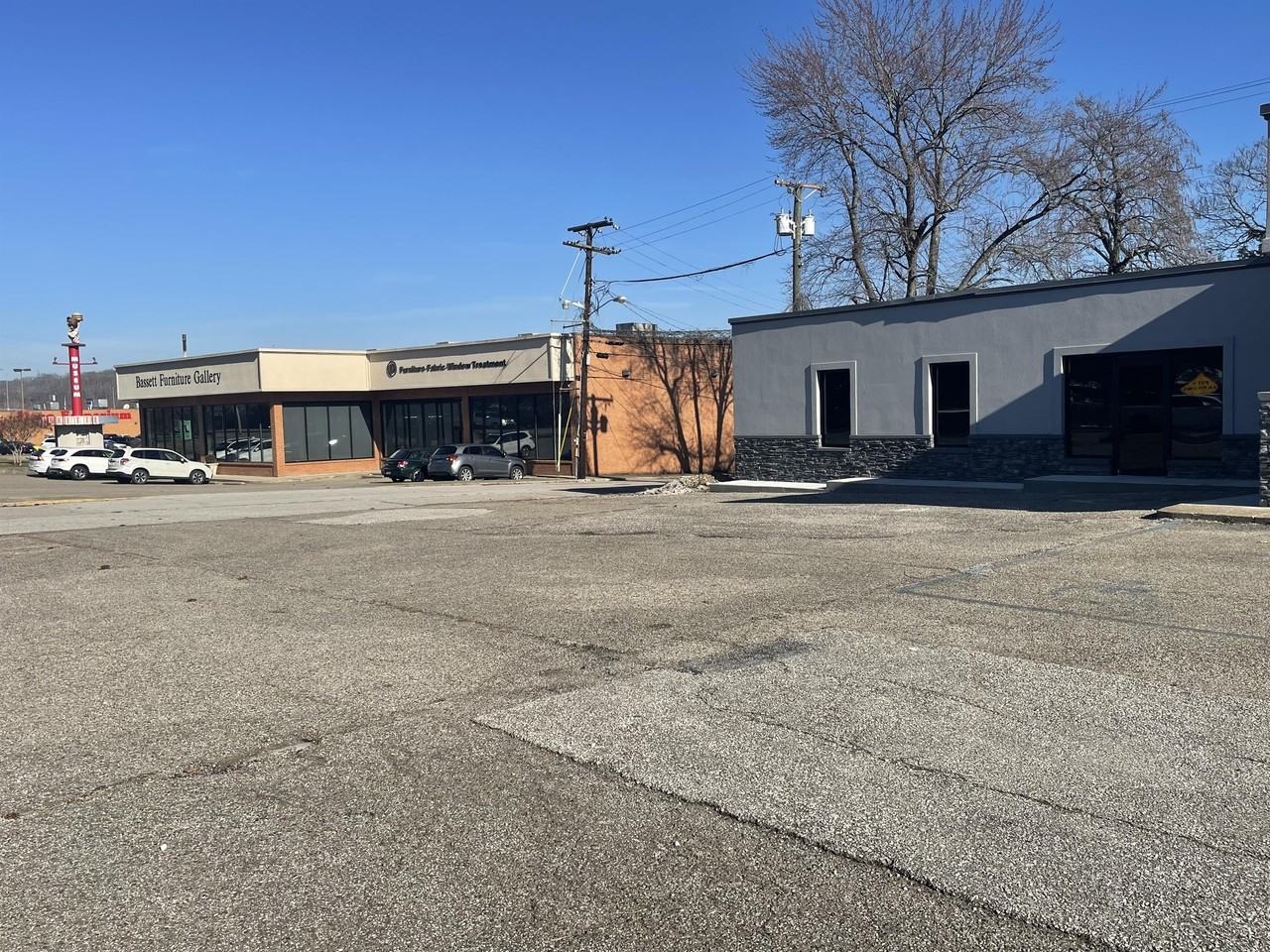 1532 Kanawha Blvd W #B - Photo 3 of 14