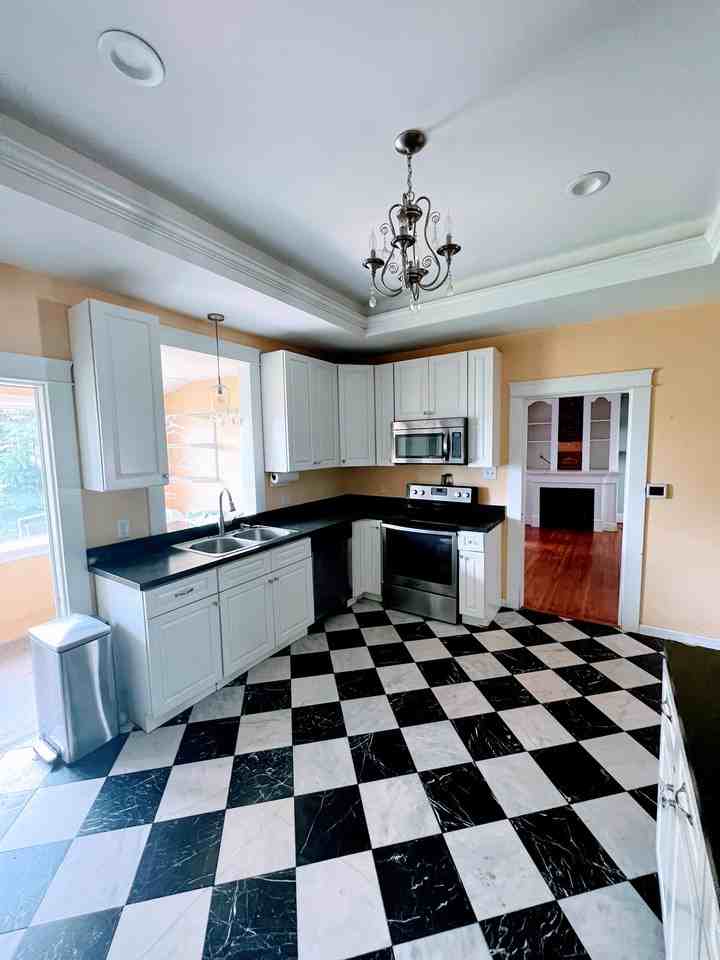 1460 Yancey St #1 - Photo 3 of 15